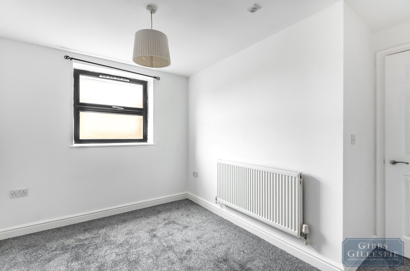 2 bedroom Flat/Apartment for sale in Padda Court, Northolt ...