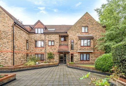 for sale bell view manor london 1054 - Gibbs Gillespie