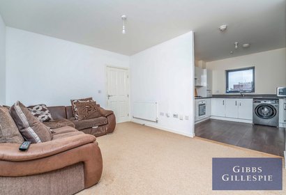 available  london 11567 - Gibbs Gillespie