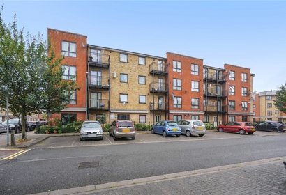for sale hirst crescent london 13461 - Gibbs Gillespie