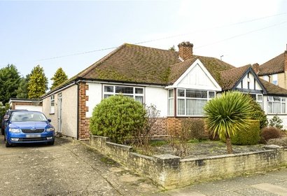 sale agreed collins drive london 14410 - Gibbs Gillespie