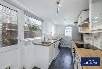 to let pinner road london 14599 - Gibbs Gillespie