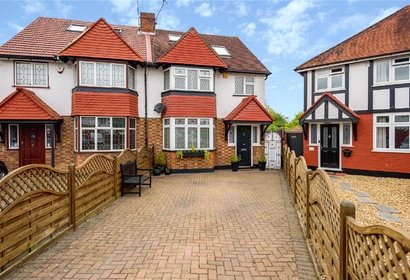 for sale cherry close london 15556 - Gibbs Gillespie