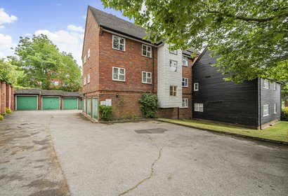 under offer parsonage road london 17249 - Gibbs Gillespie