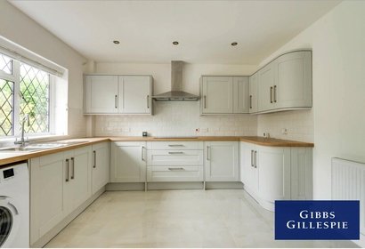 to let highfield drive london 17652 - Gibbs Gillespie