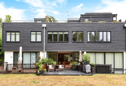 to let old mill close london 17704 - Gibbs Gillespie