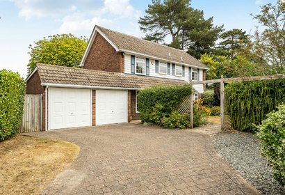for sale freemans close london 18180 - Gibbs Gillespie