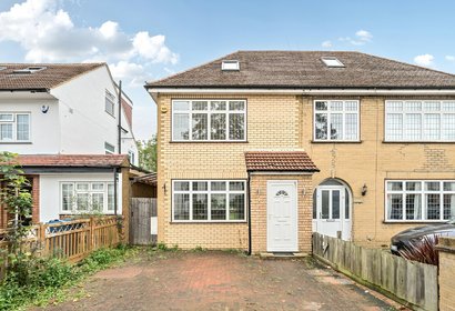 for sale east towers london 19014 - Gibbs Gillespie