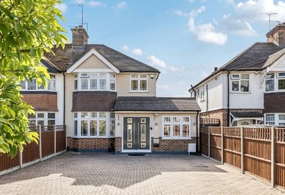 under offer swakeleys drive london 20678 - Gibbs Gillespie
