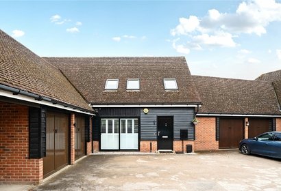 sold dairy farm lane london 21075 - Gibbs Gillespie