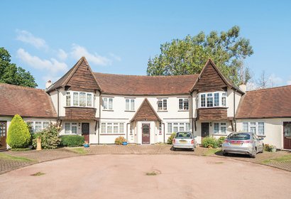 under offer ivy house road london 22024 - Gibbs Gillespie