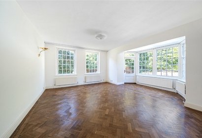 for sale elgood avenue london 22116 - Gibbs Gillespie