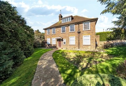 for sale elgood avenue london 22116 - Gibbs Gillespie