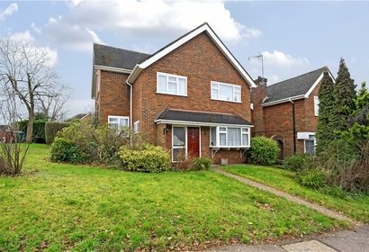 under offer wakehams hill london 22886 - Gibbs Gillespie