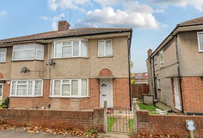 under offer west end road london 23088 - Gibbs Gillespie