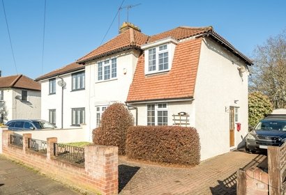 under offer vernon drive london 23308 - Gibbs Gillespie