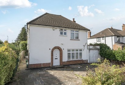 for sale colburn avenue london 23476 - Gibbs Gillespie