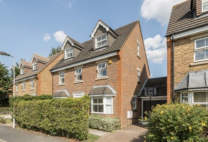 for sale stirling avenue london 23771 - Gibbs Gillespie