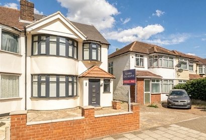 for sale carlyon avenue london 24315 - Gibbs Gillespie
