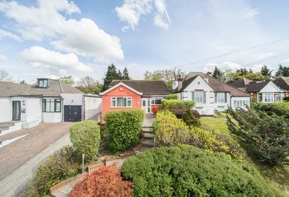 for sale hillside road london 24370 - Gibbs Gillespie