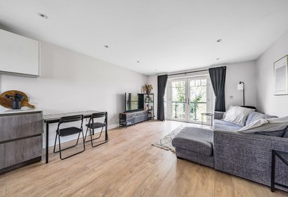 for sale connaught close london 24521 - Gibbs Gillespie