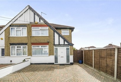 sold hitherwell drive london 25138 - Gibbs Gillespie
