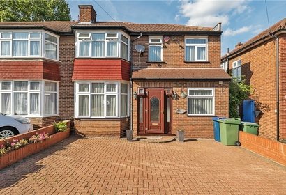 for sale broadcroft avenue london 25417 - Gibbs Gillespie