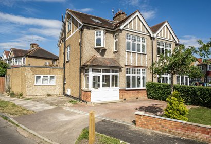for sale church drive london 26146 - Gibbs Gillespie