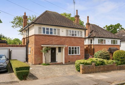 for sale rochester drive london 28026 - Gibbs Gillespie