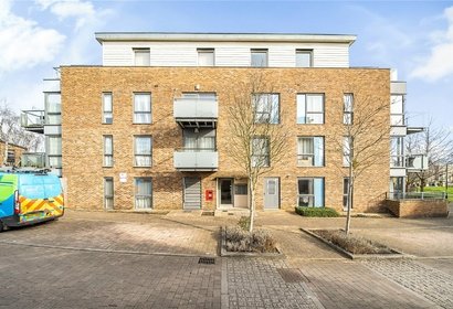 for sale caulfield gardens london 28357 - Gibbs Gillespie