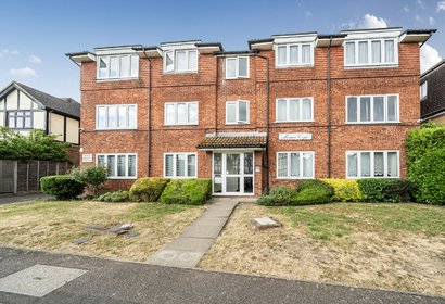 for sale juniper court london 2845 - Gibbs Gillespie