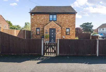 for sale penzance close london 30233 - Gibbs Gillespie