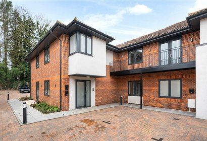 sold wentworth court london 30558 - Gibbs Gillespie