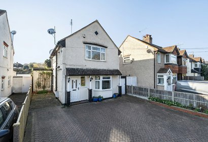 for sale denham way london 31293 - Gibbs Gillespie