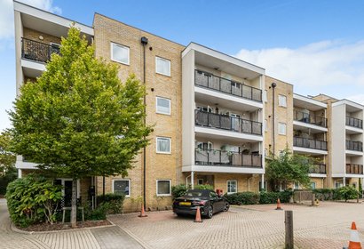 for sale coyle drive london 31806 - Gibbs Gillespie