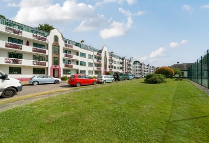 for sale ealing village london 31851 - Gibbs Gillespie