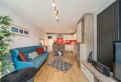 let agreed flat 9 london 32339 - Gibbs Gillespie