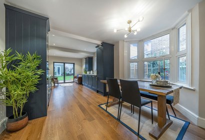 for sale seward road london 32831 - Gibbs Gillespie