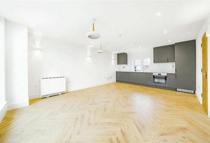 sold walton way london 33050 - Gibbs Gillespie