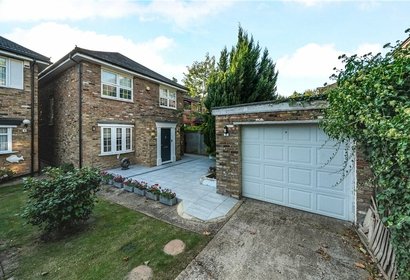 under offer braeside close london 33515 - Gibbs Gillespie