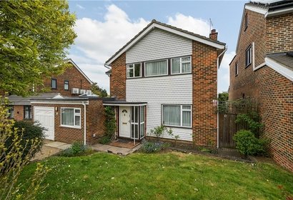 under offer albury drive london 33590 - Gibbs Gillespie