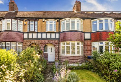 for sale wood end lane london 33710 - Gibbs Gillespie