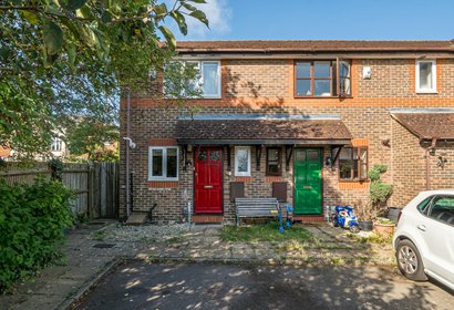 for sale forbes way london 33767 - Gibbs Gillespie