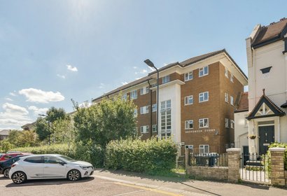 under offer broughton road london 34331 - Gibbs Gillespie