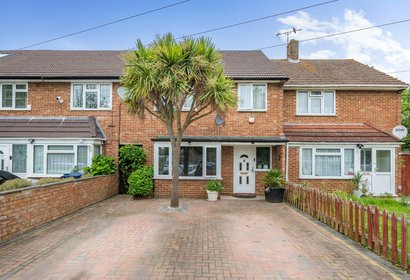 under offer elm tree close london 34380 - Gibbs Gillespie