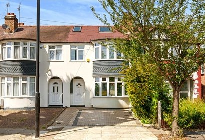 under offer conway crescent london 34447 - Gibbs Gillespie