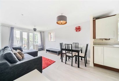 under offer plantation close london 34540 - Gibbs Gillespie