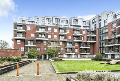 sold green lane london 34741 - Gibbs Gillespie
