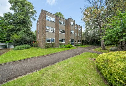 for sale gateway close london 34859 - Gibbs Gillespie