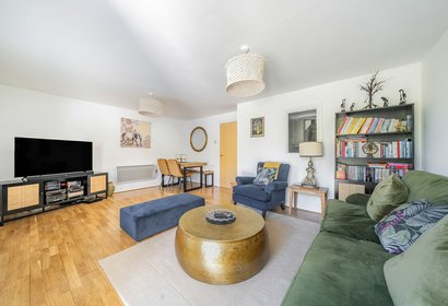 under offer holland gardens london 34918 - Gibbs Gillespie